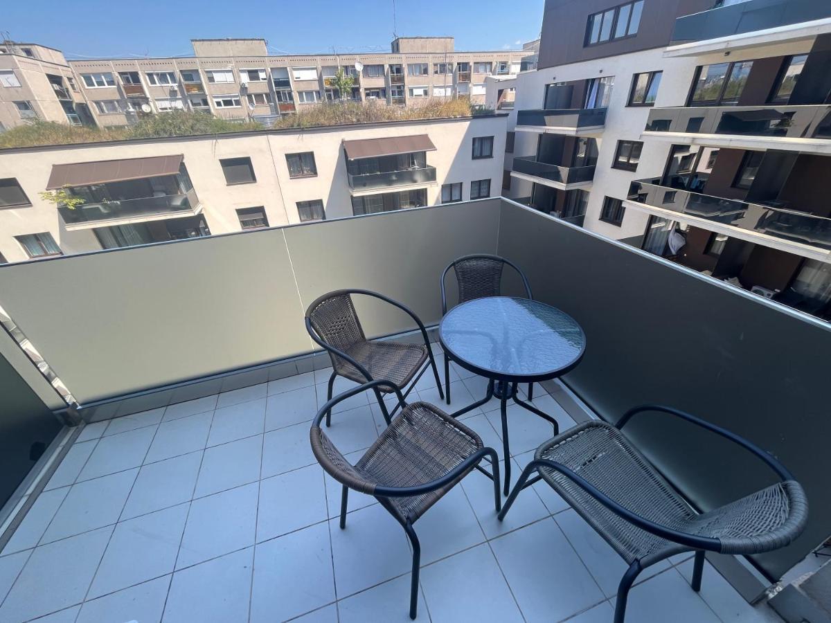 Appartement Corvin Royal - Breakfast Available