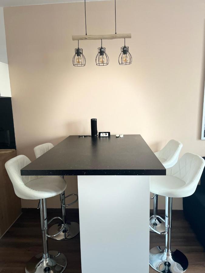 Appartement Corvin Royal - Breakfast Available
